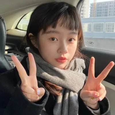 向下扭曲